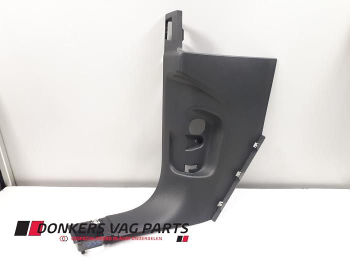 Footwell side trim