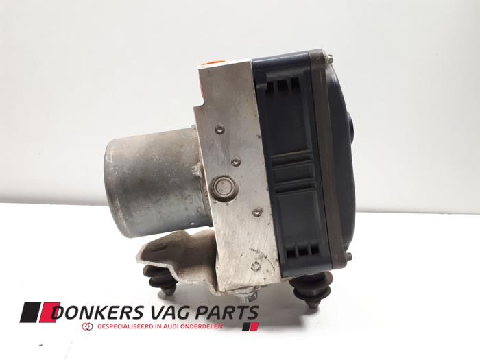 Begagnade ABS-pump Audi A6 (C7) 3.0 TDI V6 24V Quattro Pris € 275,00 Marginaltabell erbjuds av Donkers VAG Parts