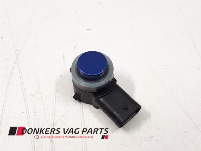 Usados Sensor PDC Audi SQ7 (4MB/4MG) 4.0 TDI V8 32V Precio € 35,00 Norma de margen ofrecido por Donkers VAG Parts