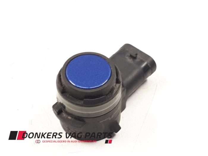 Usados Sensor PDC Audi SQ7 (4MB/4MG) 4.0 TDI V8 32V Precio € 35,00 Norma de margen ofrecido por Donkers VAG Parts