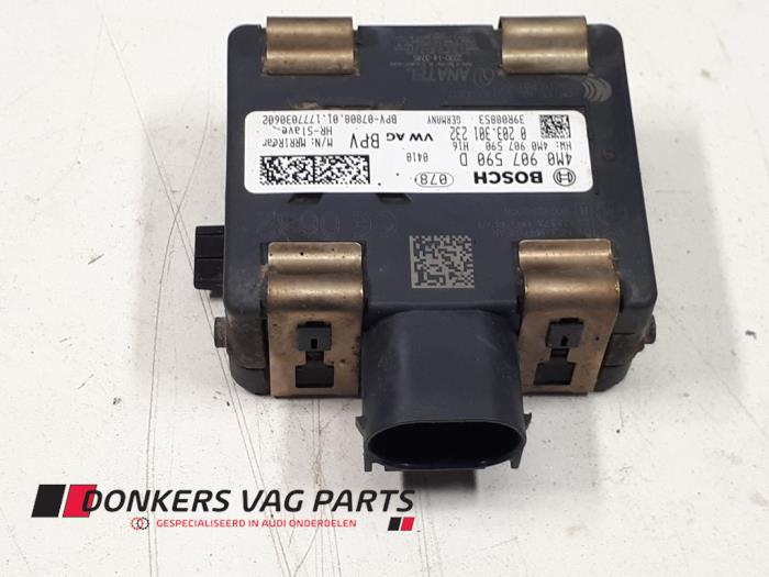 Begagnade Radarsensor Audi SQ7 (4MB/4MG) 4.0 TDI V8 32V Pris € 150,00 Marginaltabell erbjuds av Donkers VAG Parts