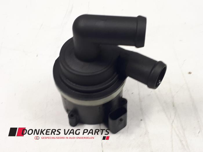 Begagnade Extra vattenpump Audi Diversen Pris € 50,00 Marginaltabell erbjuds av Donkers VAG Parts