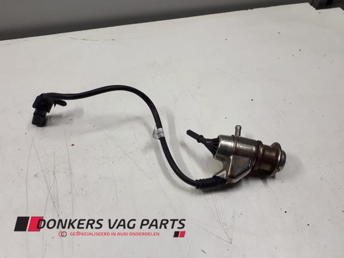 Usados Inyector Adblue Audi A7 Sportback (4GA/4GF) 3.0 TDI Clean Diesel V6 24V Quattro Precio € 200,00 Norma de margen ofrecido por Donkers VAG Parts