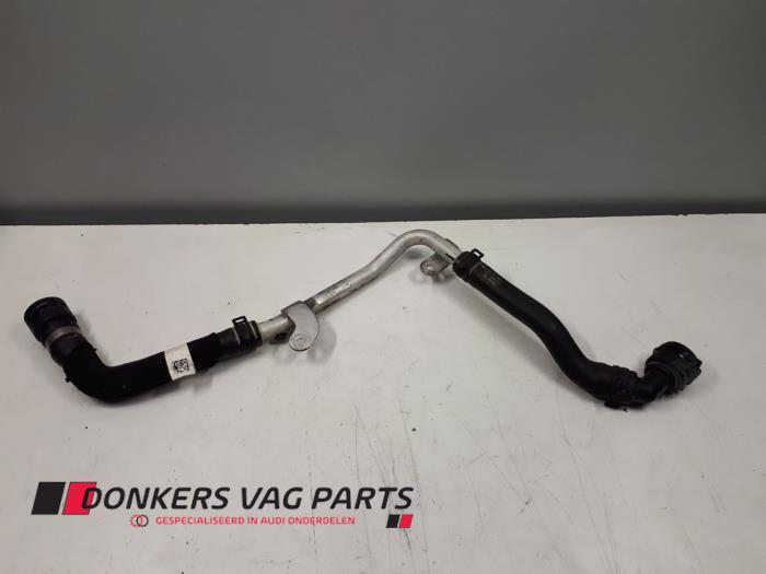 Begagnade Vattenrör Audi A7 Sportback (4GA/4GF) 3.0 TDI Clean Diesel V6 24V Quattro Pris € 50,00 Marginaltabell erbjuds av Donkers VAG Parts