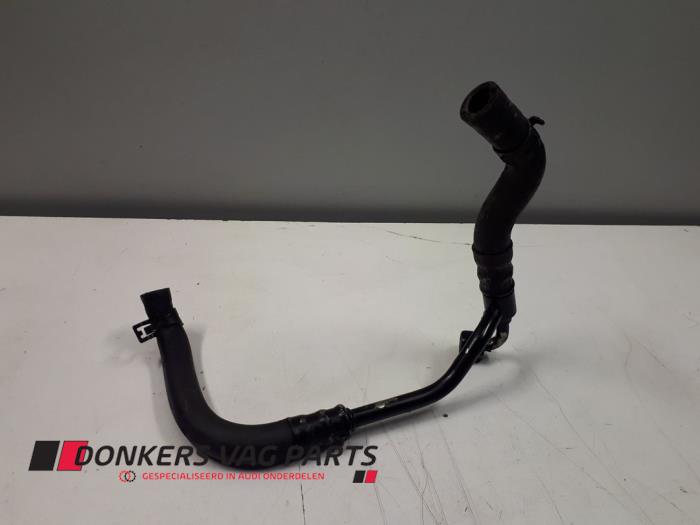 Begagnade Vattenrör Audi A8 (D3) Pris € 50,00 Marginaltabell erbjuds av Donkers VAG Parts
