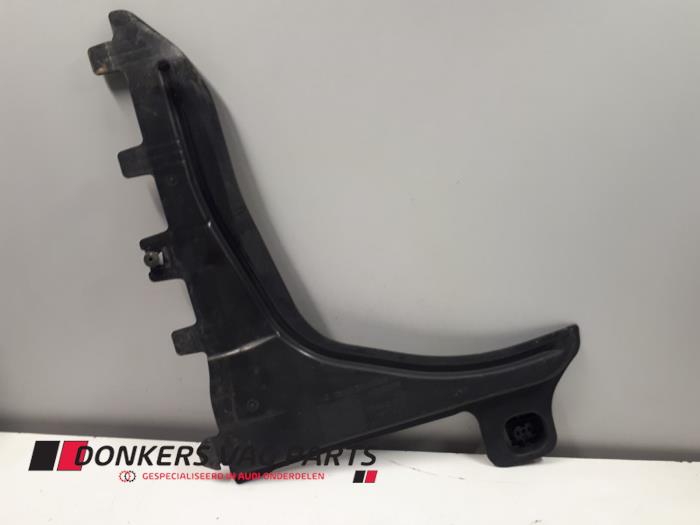 Begagnade Hasplåt Cupra Formentor 1.5 TSI 16V Pris € 25,00 Marginaltabell erbjuds av Donkers VAG Parts