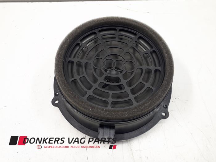 Używane Glosnik Audi A5 Sportback (8TA) 2.0 TDI 16V Quattro Cena € 17,48 Z VAT oferowane przez Donkers VAG Parts