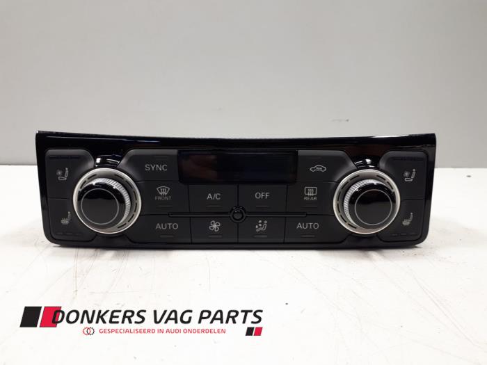 Używane Panel climatronic Audi S8 (D4) 4.0 V8 TFSI 32V Cena € 200,00 Procedura marży oferowane przez Donkers VAG Parts