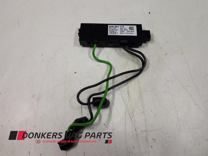 Begagnade Larmsensor Audi S8 (D4) 4.0 V8 TFSI 32V Pris € 75,00 Marginaltabell erbjuds av Donkers VAG Parts