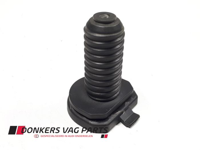 Used Miscellaneous Audi S8 (D4) 4.0 V8 TFSI 32V Price € 5,00 Margin scheme offered by Donkers VAG Parts