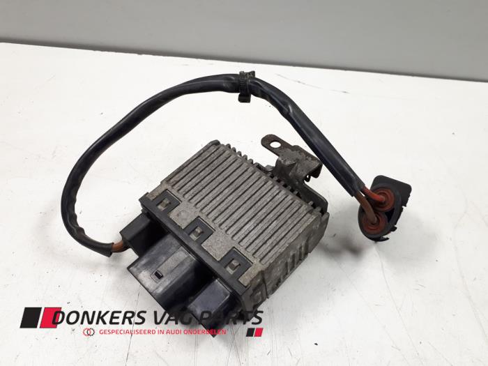 Używane Silnik wentylatora Audi A4 Cabrio (B7) 3.0 TDI V6 24V Quattro Cena € 35,00 Procedura marży oferowane przez Donkers VAG Parts