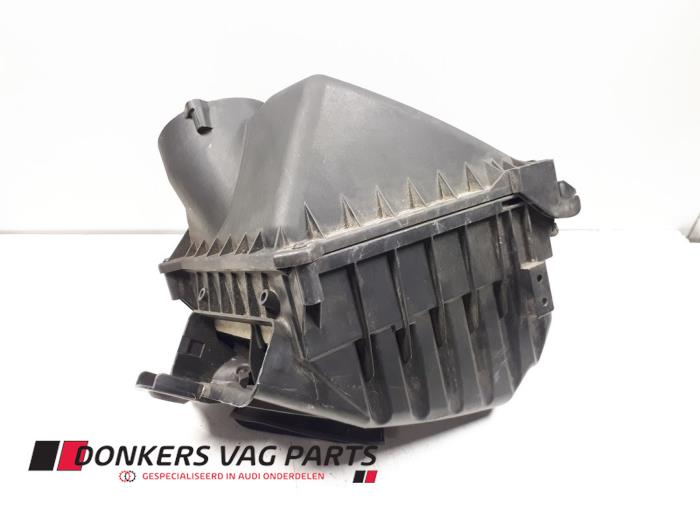 Begagnade Luftfilter Audi A4 Cabrio (B7) 3.0 TDI V6 24V Quattro Pris € 35,00 Marginaltabell erbjuds av Donkers VAG Parts
