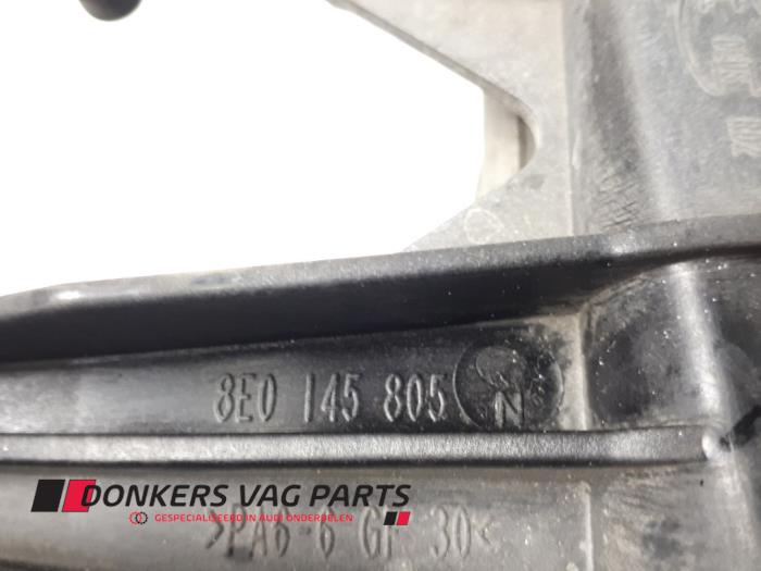 Ladeluftkühler van een Audi A4 Cabriolet (B6) 1.8 T 20V Quattro 2005