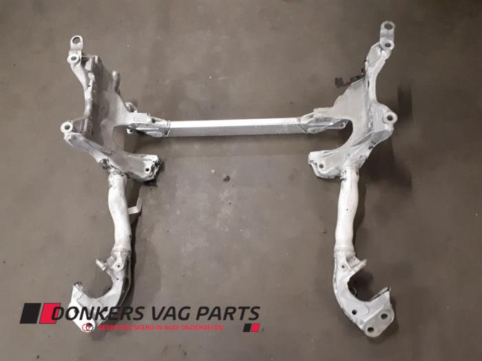Usados Subchasis Audi A5 Cabrio (8F7) 3.0 TDI V6 24V Quattro Precio € 150,00 Norma de margen ofrecido por Donkers VAG Parts
