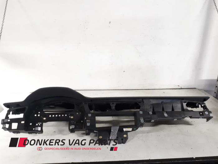 Używane Panel Audi A6 Avant (C8) Cena € 150,00 Procedura marży oferowane przez Donkers VAG Parts
