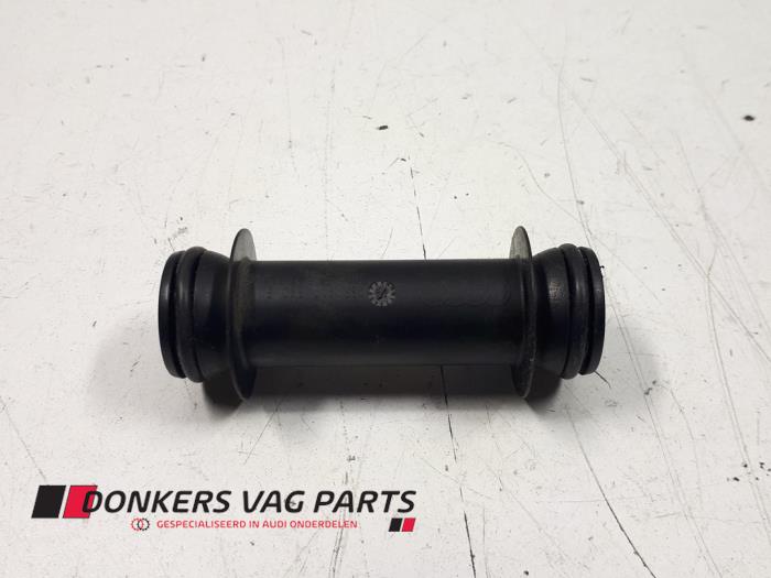 Begagnade Diverse Audi e-tron (GEN) Pris € 5,00 Marginaltabell erbjuds av Donkers VAG Parts
