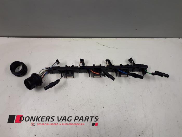 Nuevos Conector de inyector Audi A4 (B7) 2.0 TDI 16V Precio € 158,44 IVA incluido ofrecido por Donkers VAG Parts