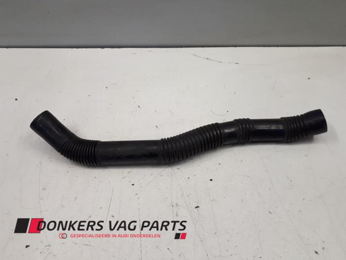 Usagé Conduit (divers) Audi A4 Avant (B5) 2.4 30V Prix € 10,00 Règlement à la marge proposé par Donkers VAG Parts