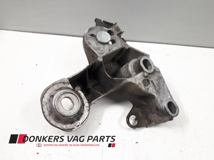 Gebrauchte Motorlager Audi A4 Avant (B5) 2.4 30V Preis € 15,00 Margenregelung angeboten von Donkers VAG Parts