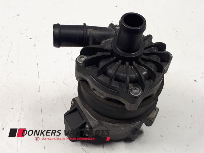 Vattenpump Audi RS7 Sportback (4GA/4GF), 2013 / 2018 4.0 V8 TFSI 32V, Halvkombi (Hatchback), 4 dörrar, Bensin, 3,993cc, 412kW (560pk), 4x4, CWUB, 2014-08 / 2018-04 (Begagnad)