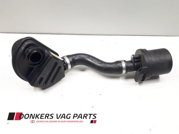 Usagé Conduit (divers) Audi RS7 Sportback (4GA/4GF) 4.0 V8 TFSI 32V Prix € 40,00 Prix TTC proposé par Donkers VAG Parts