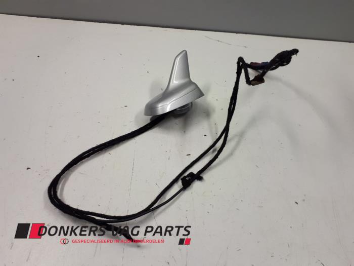 Używane Antena GPS Audi Q7 (4LB) 3.0 TDI V6 24V Cena € 35,00 Procedura marży oferowane przez Donkers VAG Parts