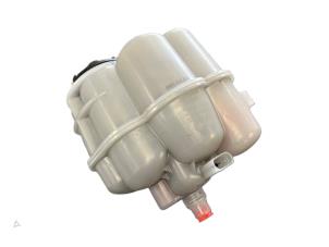 Usagé Réservoir d'expansion Audi S5 (F53/F5P) 3.0 TFSI V6 24V Prix € 24,20 Prix TTC proposé par Autoparts Veghel