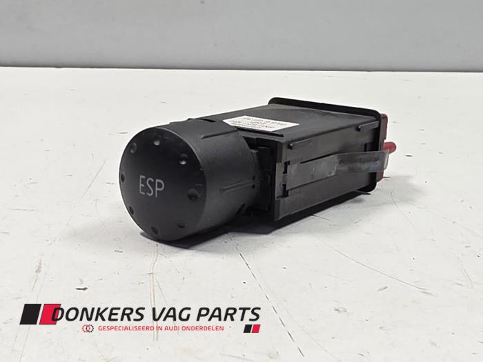 Usados Interruptor ESP Audi TT (8N3) 1.8 20V Turbo Quattro Precio € 10,00 Norma de margen ofrecido por Donkers VAG Parts