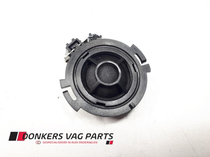 Używane Glosnik Audi A5 Sportback (F5A/F5F) 2.0 35 TFSI Mild Hybrid 16V Cena € 10,00 Procedura marży oferowane przez Donkers VAG Parts