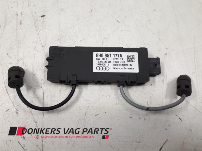 Begagnade Larmsensor Audi A4 Cabrio (B7) 2.0 TFSI 20V Pris € 75,00 Marginaltabell erbjuds av Donkers VAG Parts