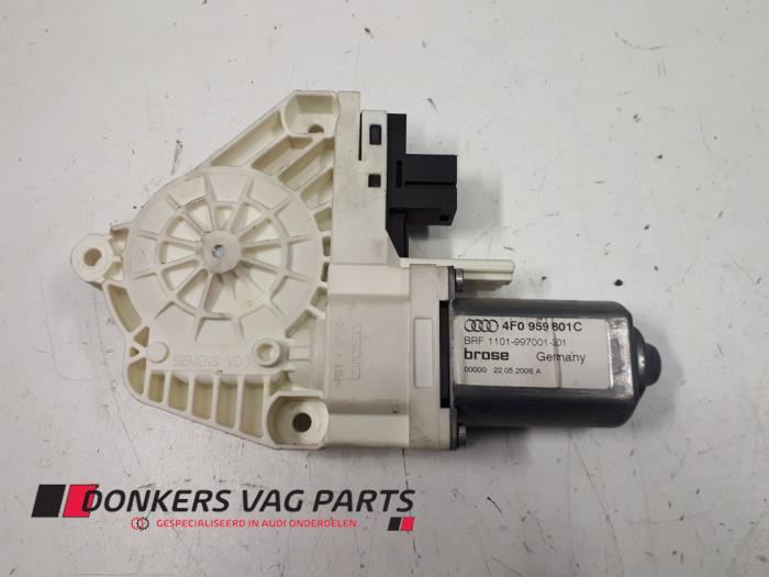 Usados Motor de ventanilla de puerta Audi S6 (C6) 5.2 V10 40V Precio € 20,00 Norma de margen ofrecido por Donkers VAG Parts