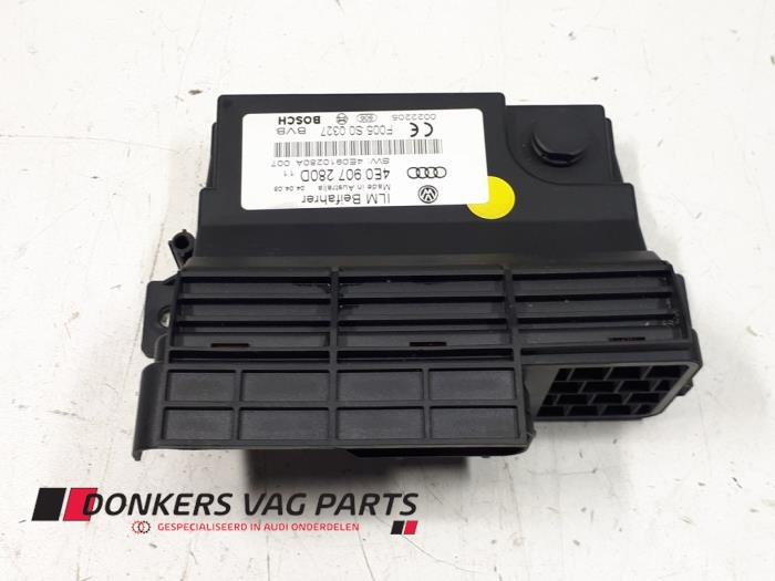 Używane Sterownik Body Control Audi A8 (D3) 3.0 TDI V6 24V Quattro Cena € 35,00 Procedura marży oferowane przez Donkers VAG Parts
