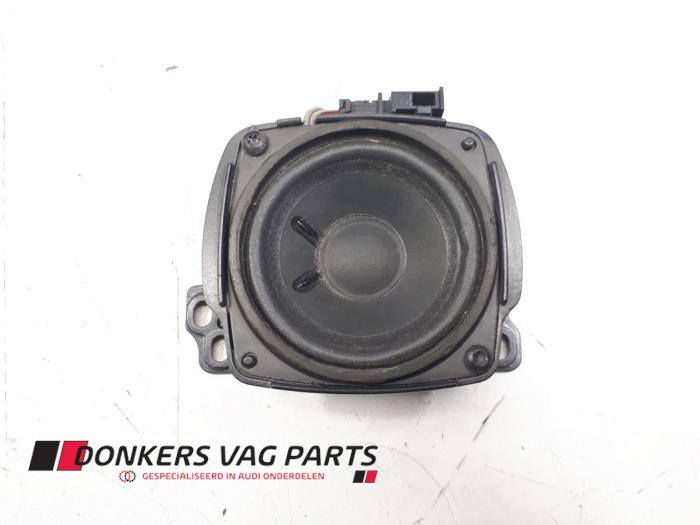 Używane Glosnik Audi A8 (D3) 3.0 TDI V6 24V Quattro Cena € 15,00 Procedura marży oferowane przez Donkers VAG Parts