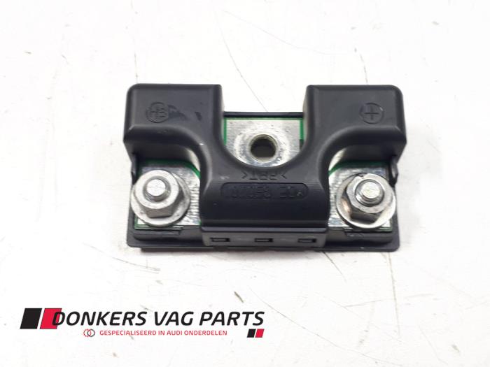 Używane Antena (rózne) Audi A8 (D3) 3.0 TDI V6 24V Quattro Cena € 8,00 Procedura marży oferowane przez Donkers VAG Parts