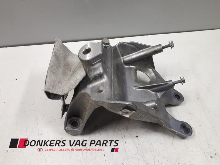 Gebrauchte Motorlager Audi Q7 (4MB/4MG) 3.0 TDI V6 24V Preis € 25,00 Mit Mehrwertsteuer angeboten von Donkers VAG Parts