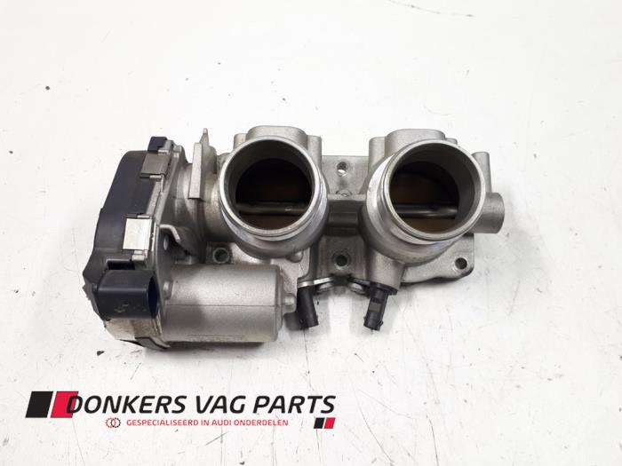 Usagé Boitier papillon Audi S6 Avant (C7) 4.0 V8 TFSI Prix € 218,00 Règlement à la marge proposé par Donkers VAG Parts