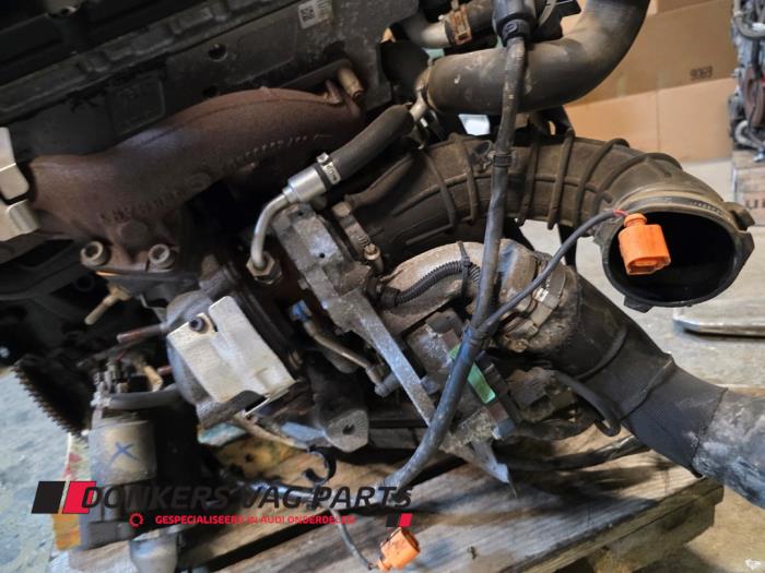 Engine from a Audi A8 (D4) 4.2 TDI V8 32V Quattro 2010