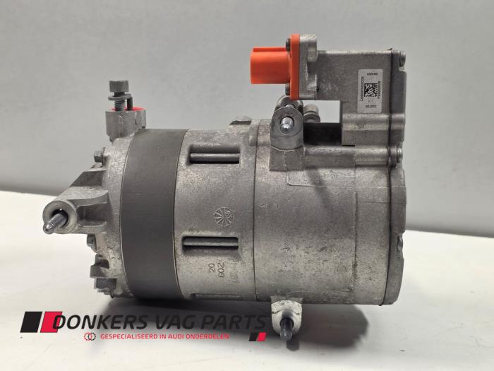 Usagé Pompe clim Volkswagen Golf VIII (CD1) 1.4 GTE 16V Prix € 300,00 Règlement à la marge proposé par Donkers VAG Parts