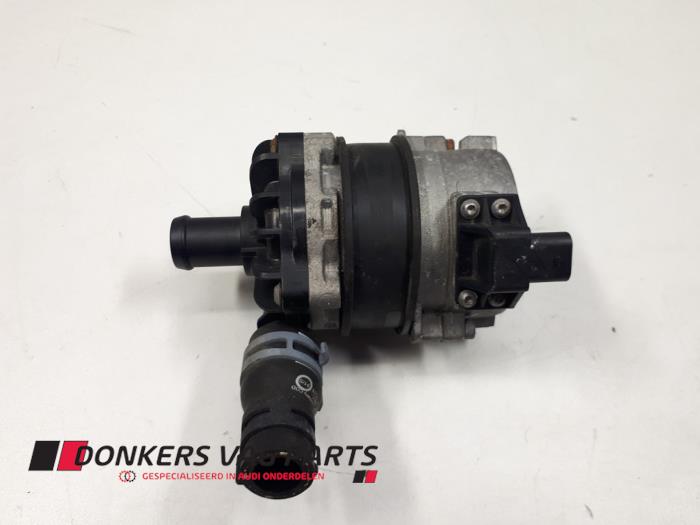 Begagnade Vattenpump Audi RS7 Sportback (4GA/4GF) 4.0 V8 TFSI Performance 32V Pris € 99,99 Inklusive moms erbjuds av Donkers VAG Parts