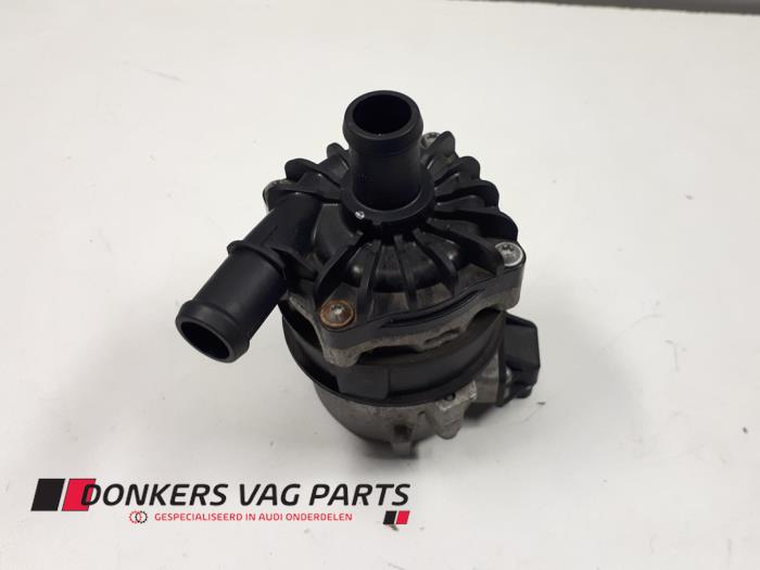Begagnade Vattenpump Audi RS7 Sportback (4GA/4GF) 4.0 V8 TFSI Performance 32V Pris € 99,99 Inklusive moms erbjuds av Donkers VAG Parts