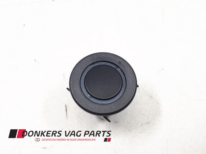 Neue PDC Sensor Audi A4 Avant (B6) Preis € 65,00 Mit Mehrwertsteuer angeboten von Donkers VAG Parts