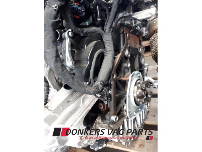 Engine from a Audi A6 Avant (C8) 2.0 16V 40 TFSI 2022