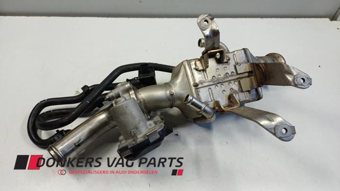 Usagé Refroidisseur RGE Audi A6 Avant (C8) 3.0 V6 24V 50 TDI Mild Hybrid Quattro Prix € 75,00 Prix TTC proposé par Donkers VAG Parts