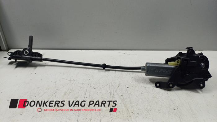Nya Diverse Audi A5 Cabrio (F57/F5E) Pris € 339,77 Inklusive moms erbjuds av Donkers VAG Parts