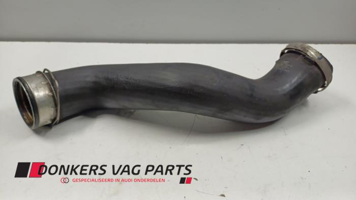 Usagé Tuyau intercooler Audi A4 (B7) 2.0 TDI 16V Prix € 25,00 Règlement à la marge proposé par Donkers VAG Parts