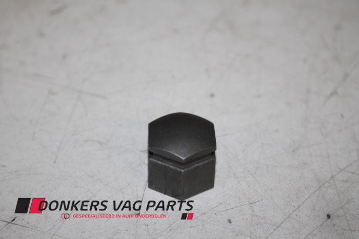 Gebrauchte Radkappe Audi Q7 Preis € 0,50 Margenregelung angeboten von Donkers VAG Parts