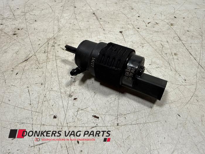 Używane Pompa spryskiwacza tyl Audi S5 (F53/F5P) 3.0 TFSI V6 24V Cena € 9,99 Z VAT oferowane przez Donkers VAG Parts