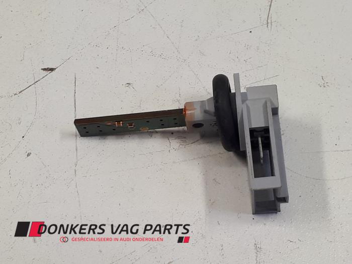 Używane Termometr Audi S5 (F53/F5P) 3.0 TFSI V6 24V Cena € 12,00 Z VAT oferowane przez Donkers VAG Parts