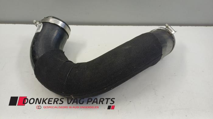 Gebrauchte Intercooler Schlauch Audi S5 (F53/F5P) 3.0 TFSI V6 24V Preis € 27,23 Mit Mehrwertsteuer angeboten von Donkers VAG Parts