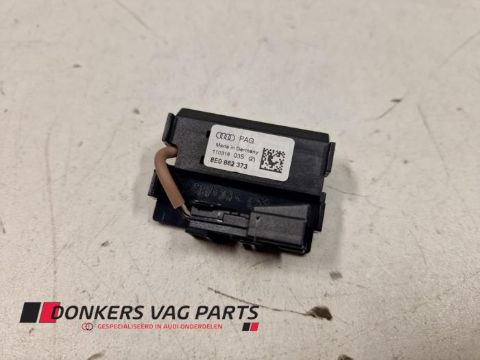 Nowe Mikrofon Audi Rózne Cena € 24,20 Z VAT oferowane przez Donkers VAG Parts